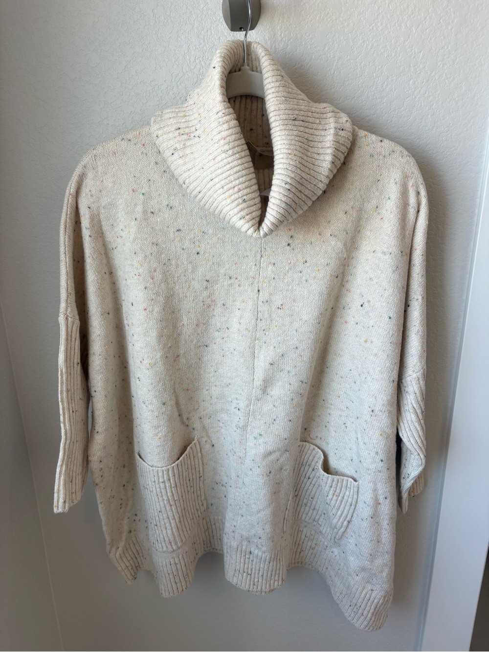 LOFT Cream Speckled Knit Turtleneck Sweater